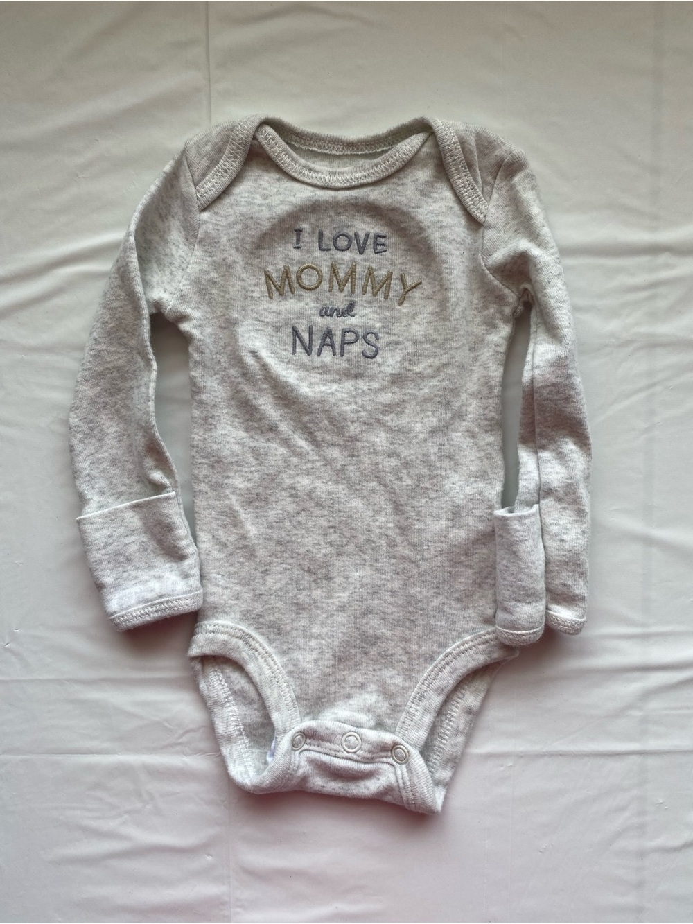 Carter's NB Gray Long Sleeve Bodysuit I Love Mommy and NAPS Onesie
